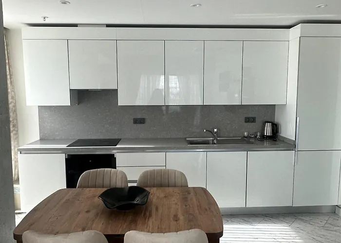 Sinpas Queen Bomonti By Bondy *