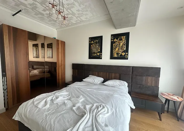 Sinpas Queen Bomonti By Bondy *